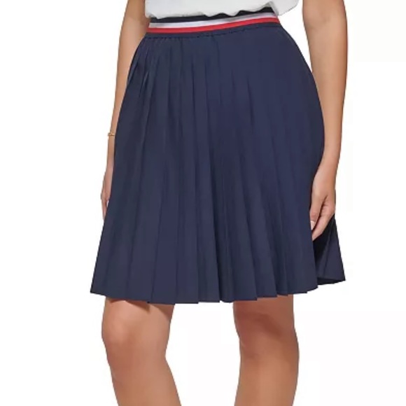EUC Tommy Hilfiger Navy A-Line Skirt size 12 - Picture 1 of 12